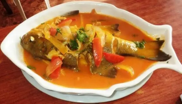 Clase de cocina limeña y visita al mercado local.